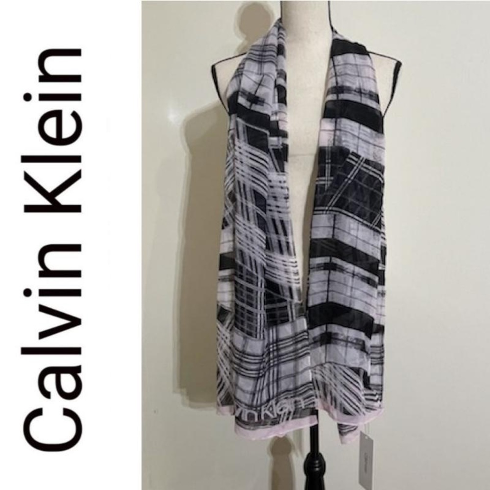 Calvin Klein scarf - Picture 1 of 4